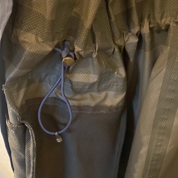 Lands end blue cinch waist rain jacket size small - Picture 5 of 8